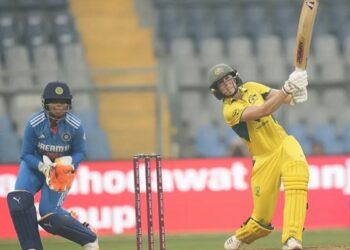 ऑस्ट्रेलिया ने भारत को 6 विकेट से हराया, श्रृंखला में 1-0 की बढ़त