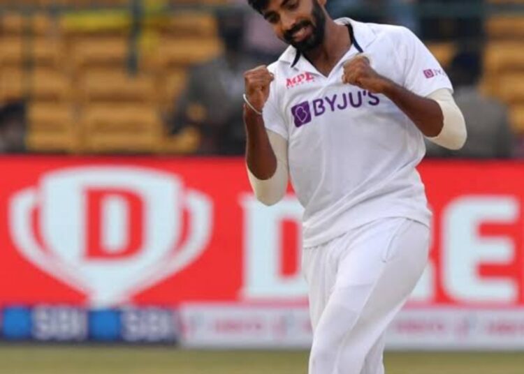 यशस्वी के दोहरे शतक के बाद बुमराह ने दिए 6 झटके