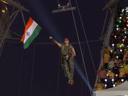 जय हो गाने के साथ IPL ओपनिंग सेरेमनी का समापन:एआर रहमान ने सोनू निगम के साथ परफॉर्मेंस दी, अक्षय-टाइगर का डांस