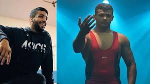 ओलंपिक क्वालीफायर के लिए Bishkek जा रहे दो भारतीय पहलवान Dubai airport पर फंसे