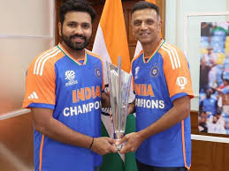 रोहित ने द्रविड़ को वर्क वाइफ बताया:इमोशनल पोस्ट में लिखा- आपको कोच कह पाना सौभाग्य की बात, हर याद संजोकर रखूंगा