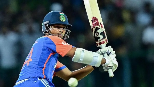 यशस्वी जायसवाल की साल 2024 में कमाल की बल्लेबाजी, 1000 रन बनाकर पहले पायदान पर