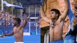 Paris Olympics 2024: गांगुली के अंदाज में उतारी जर्सी, ग्रेट ब्रिटेन को रौंदने के बाद यूं जश्न में डूबी भारतीय हॉकी टीम