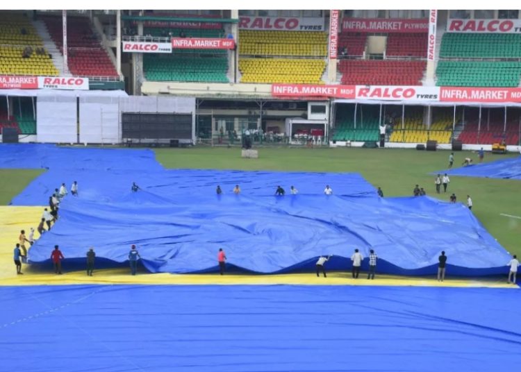 टेस्ट मैच को लेकर गजब का उत्साह,पहले दो दिन के  टिकट बिक गए