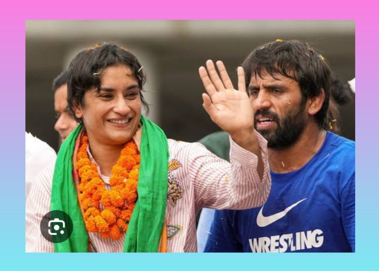 ‘विनेश फोगाट और बजरंग पूनिया ने कांग्रेस जॉइन की:कहा- बुरे वक्त में BJP छोड़ सभी दूसरी पार्टियों ने साथ दिया*