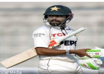 Babar Azam के बचाव में उतरा पाकिस्तान के तेज गेंदबाज, यहां जानें क्या कहा?