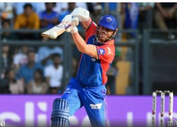 पूर्व विस्फोटक बल्लेबाज Warner भारत के खिलाफ खेलने के लिए संन्यास से वापसी करने को तैयार