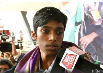 प्राग मास्टर्स में प्रज्ञानानंदा ने पहली जीत दर्ज की, अरविंद ने एकल बढ़त हासिल की