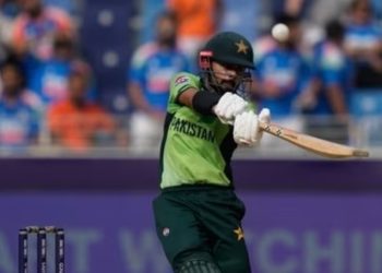 शकील ड्रेसिंग रूम में सो गए, अंपायर ने आउट दिया