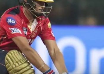 वडेरा का विजयी छक्का, पंजाब ने बेंगलुरु को 5 विकेट से हराया