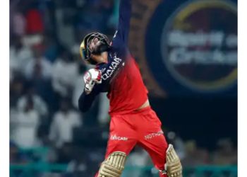 आरसीबी ने किया आईपीएल इतिहास का तीसरा सबसे बड़ा रन चेज, क्वालिफायर-1 में मारी धमाकेदार एंट्री