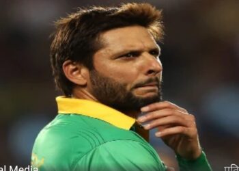 अफरीदी ने शिखर धवन को कहा सड़ा अंडा