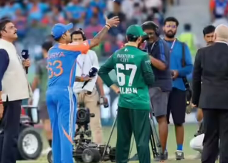 अब तो हद हो गई …भारत का टॉस जीतना फिक्सिंग था /तनवीर