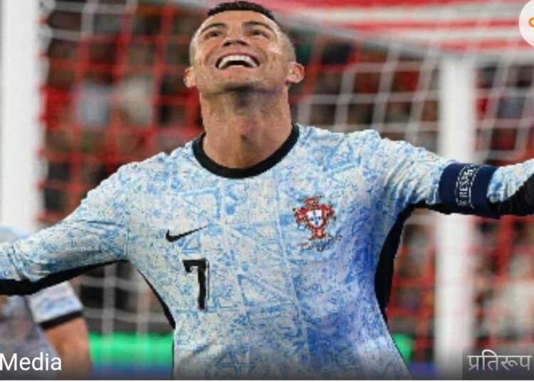 क्रिस्टियानो रोनाल्डो बने दुनिया के पहले अरबपति फुटबॉलर, जानें नेटवर्थ