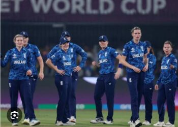 विमेंस वर्ल्ड कप में भारत की लगातार तीसरी हार:इंग्लैंड ने 4 रन से हराकर सेमीफाइनल में एंट्री की