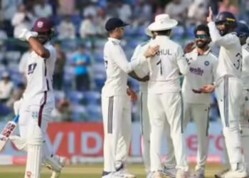 टीम इंडिया ने कस लिया है शिकंजा, मेहमानों पर फॉलोऑन का खतरा