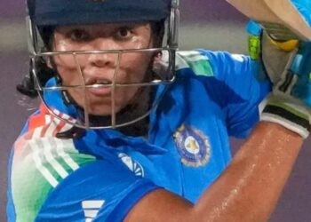 वर्ल्ड कप जीतने पर ऋचा घोष बनी डीएसपी, सोने की चेन और नगद इनाम भी