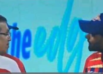 पराजय के बाद ऋषभ पंत और लखनऊ टीम के मालिक संजीव गोयनका के बीच लंबी चर्चा