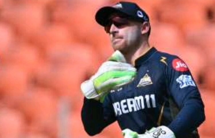 जोस बटलर ने 300 के क्लब में मारी एंट्री